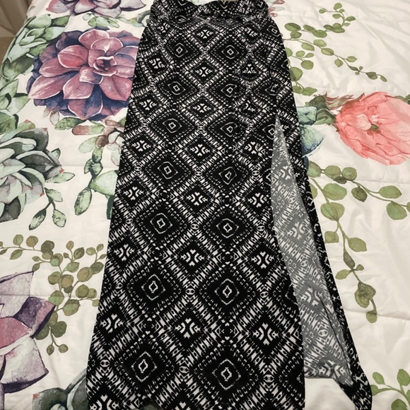 Dress - Picture 4 of 5